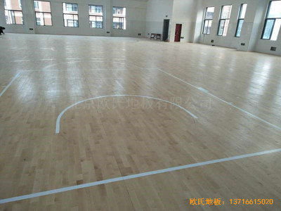 ���K̩����̩�d��(j��)��С�W(xu��)�@���^�w��ľ�ذ���b����